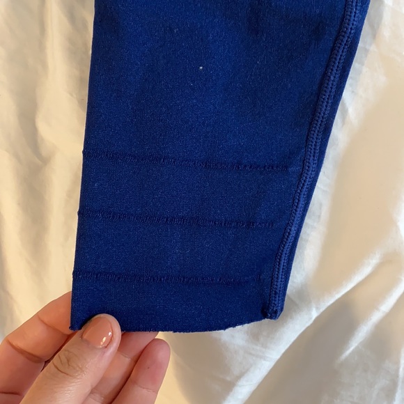 Fabletics sculpt knit navy leggings - Picture 2 of 5